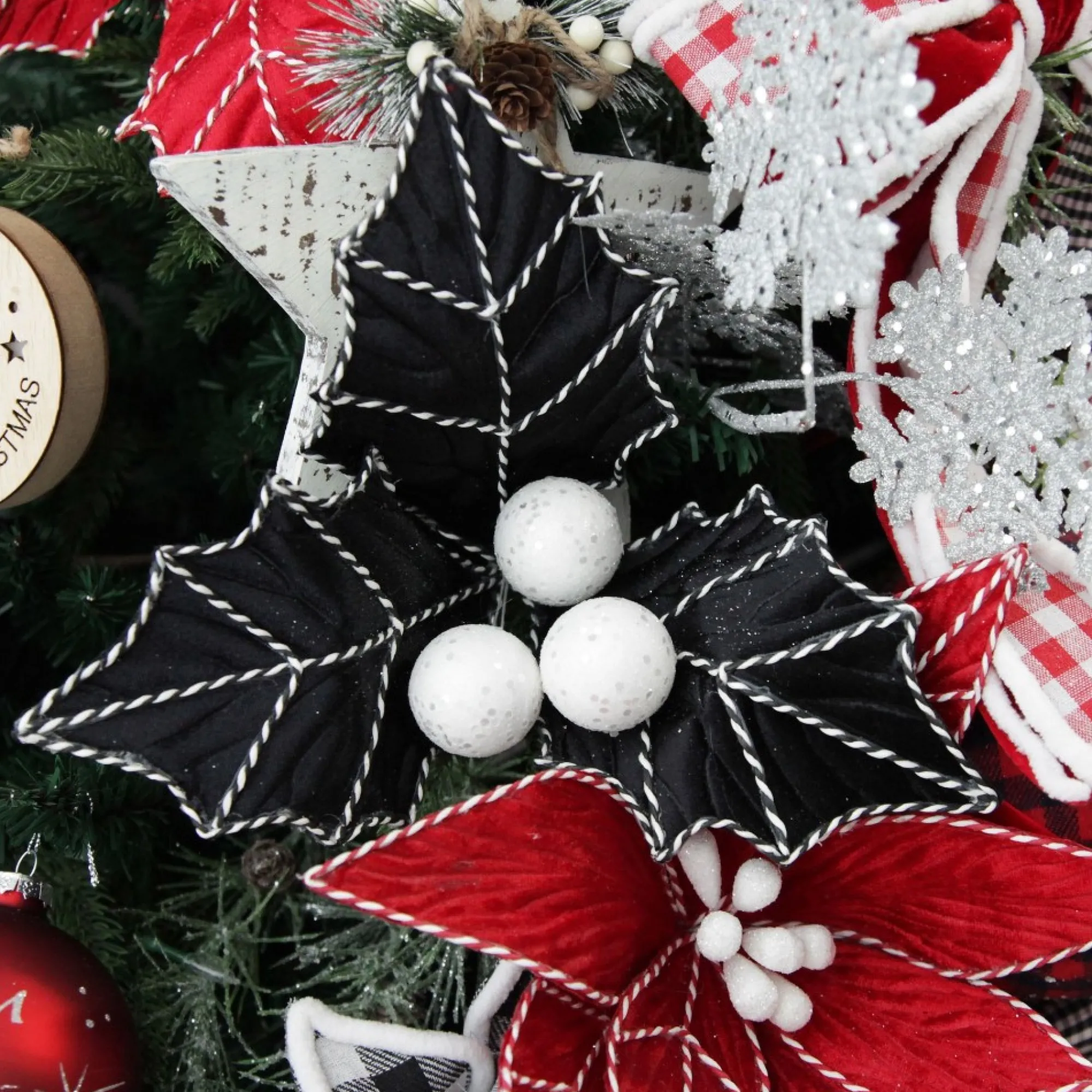 Black Christmas Holly Leaf Clip with Twine Trim Online