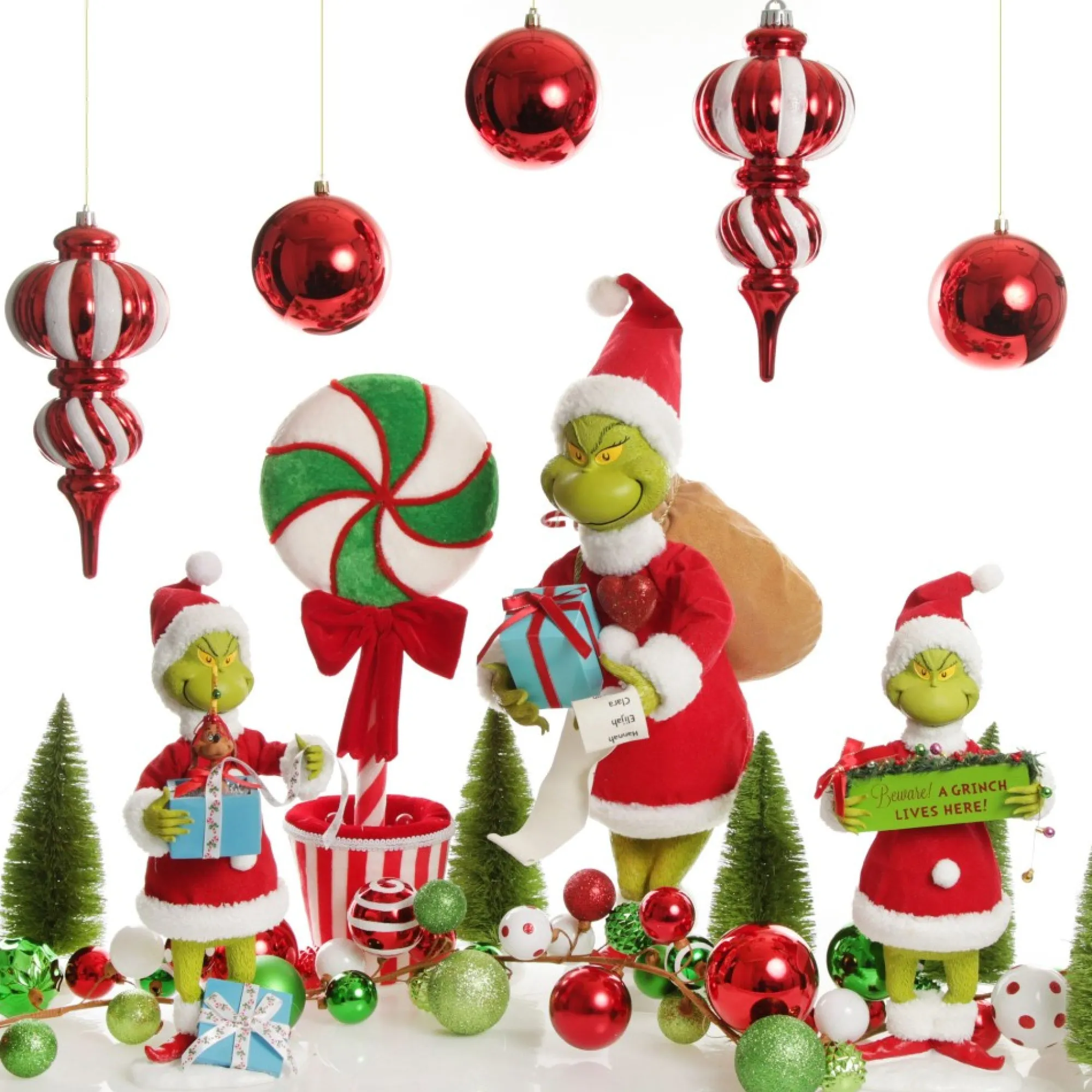 Bright Fun Red Green and White Bauble Christmas Garland Clearance