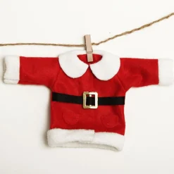 Santa Clothes Line Garland Fashion