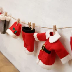 Santa Clothes Line Garland Fashion