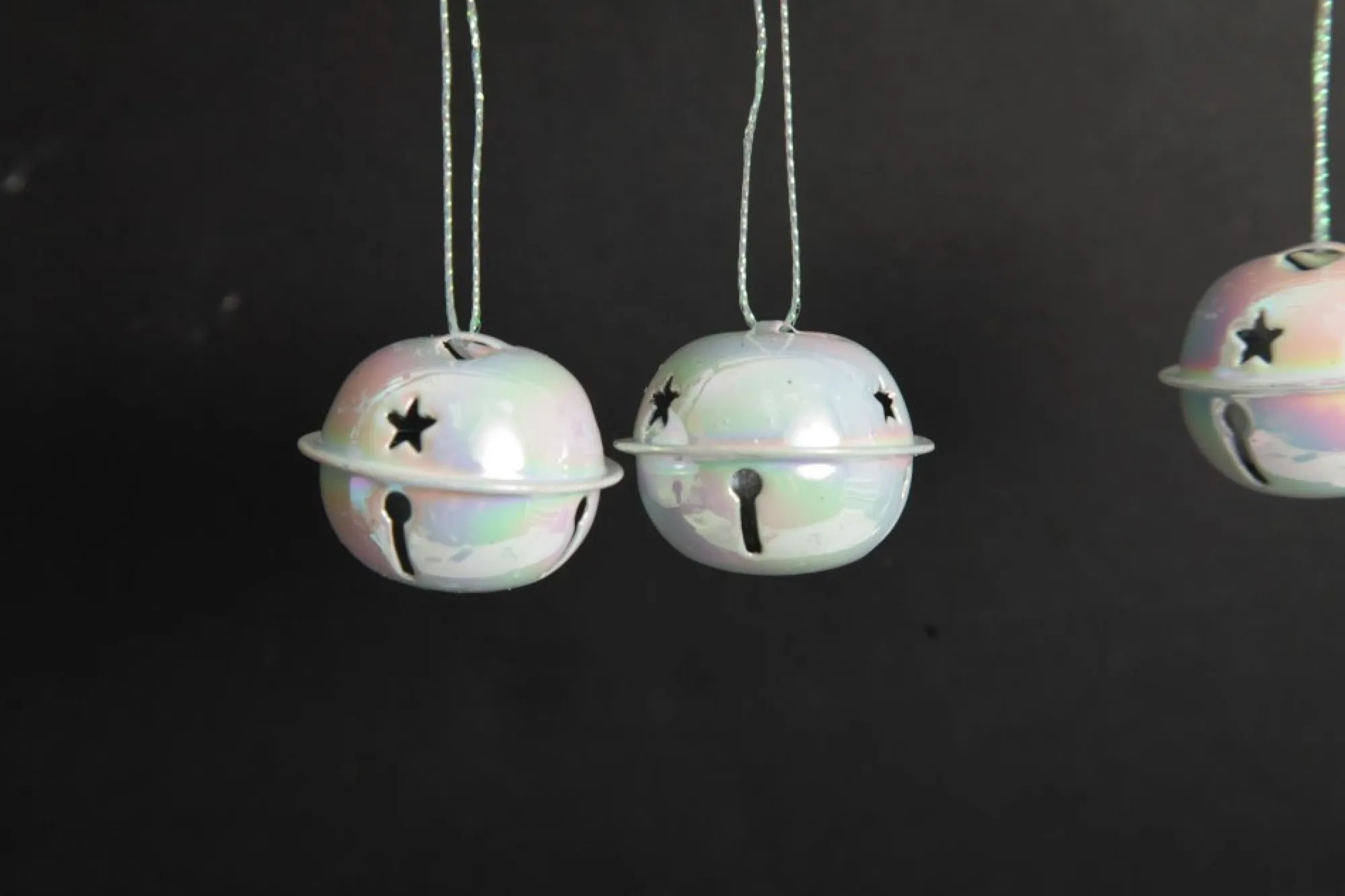 White Irridescent 4cm Jingle Bell Decorations - Bag of 4 Store