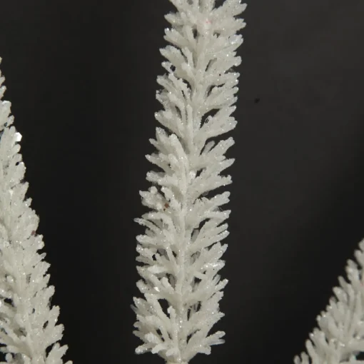 White Pointed Trio Spray Hot
